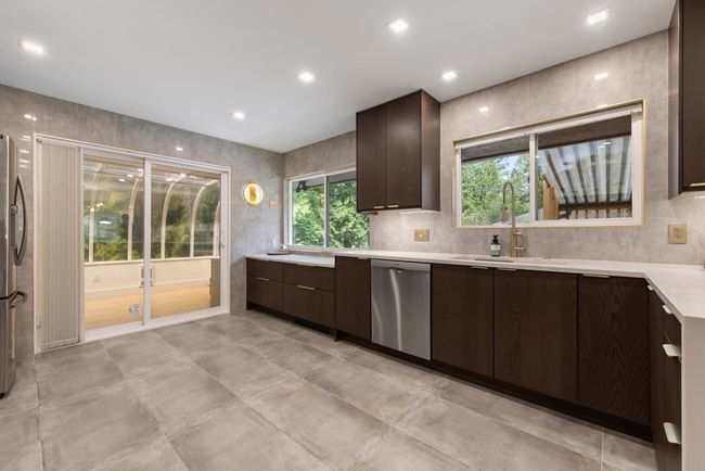 4491 Primrose Lane, House other with 5 bedrooms, 3 bathrooms and 3 parking in North Vancouver BC | Image 7