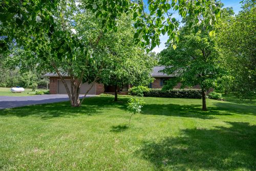 N5793 Woodland Hills Rd, New Lisbon, WI, 53950-9117 | Card Image