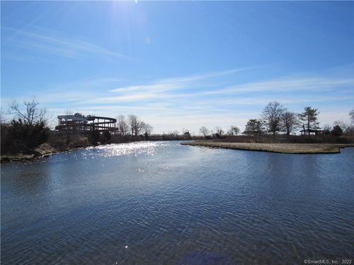 4 Ridgewood Ave, Waterford, CT, 06385-3914 | Card Image