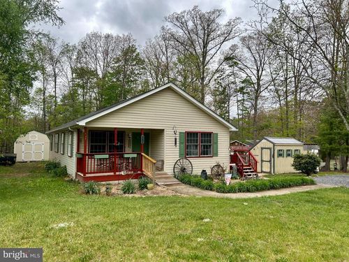 181 Warden Circle Rd, WARDENSVILLE, WV, 26851-8371 | Card Image