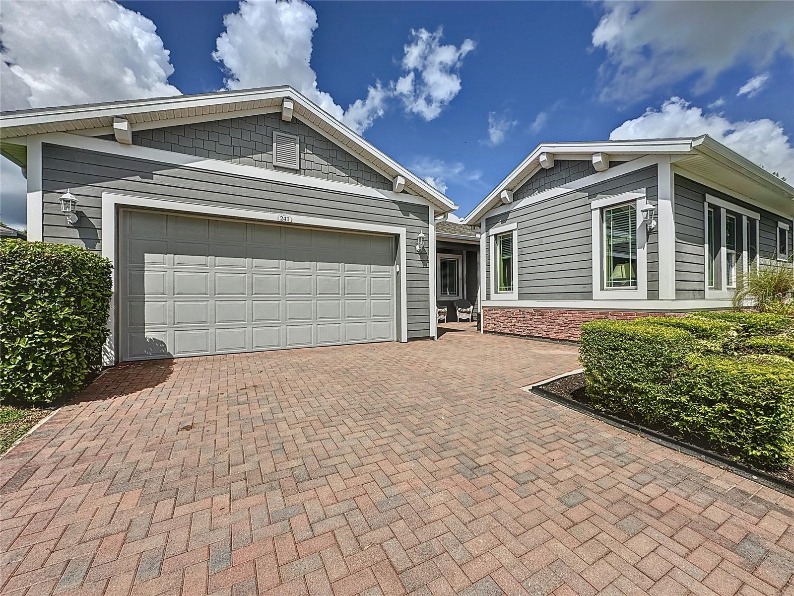 Silver Maple Rd, Groveland, FL 34736