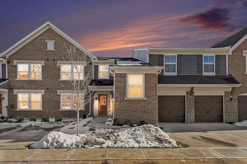 9-203-648 Foxhill Dr, Crescent Springs, KY, 41017-1569 | Card Image