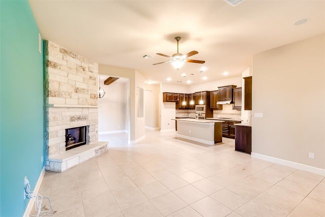 152 Fort Cobb Way, House other with 4 bedrooms, 3 bathrooms and 4 parking in Georgetown TX | Image 14