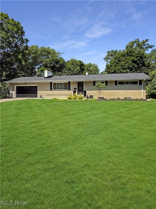 3124 Harriett Rd, Silver Lake, OH, 44224-3112 | Card Image