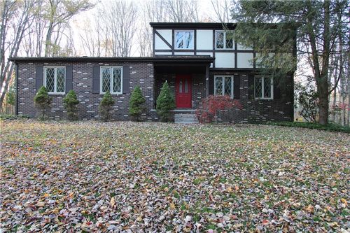 138 Beech Way, Pulaski, PA, 16143-3802 | Card Image