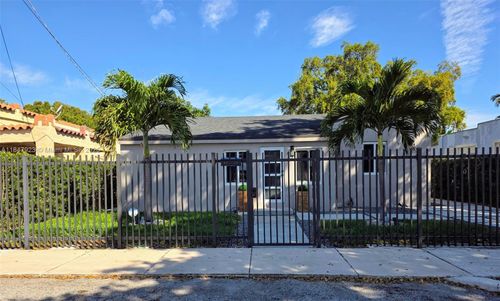 1361 55th St, Miami, FL, 33142-3125 | Card Image