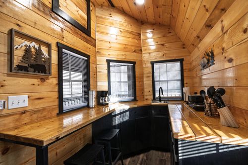 280 Pine Forest Park Road, Campton, KY, 41301 | Card Image