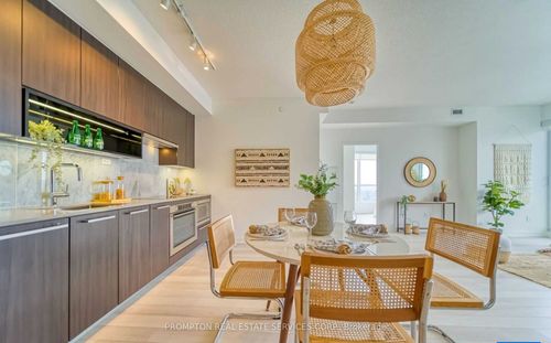 2511-115 Mcmahon Dr, North York, ON, M2K0E3 | Card Image