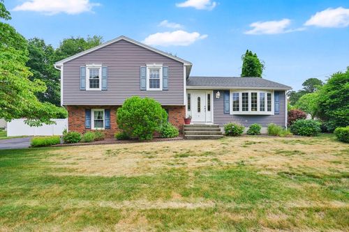 6 Tardy Rd, Chicopee, MA, 01020-4948 | Card Image