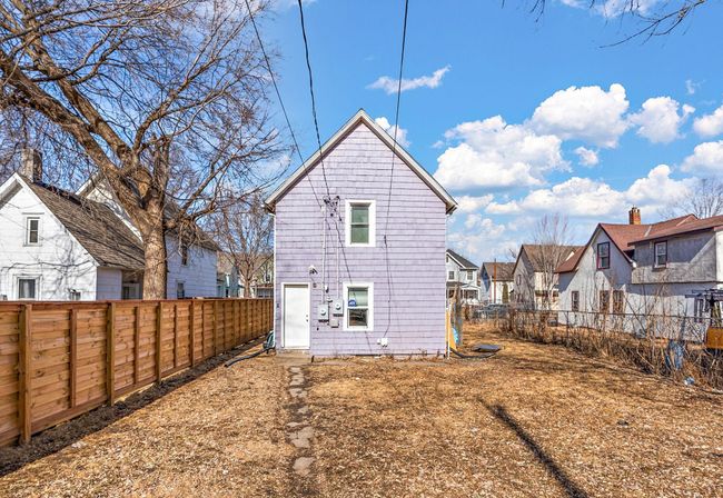 Rear entrance for both units | Image 6
