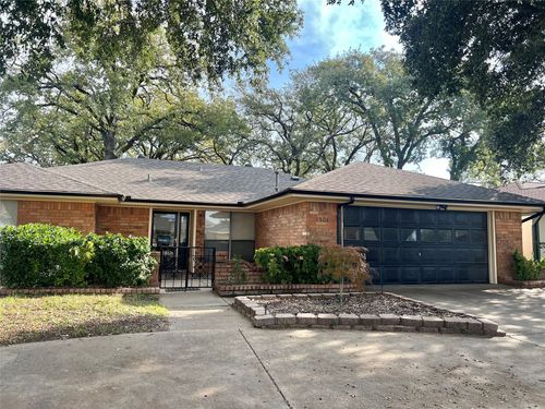 1504 Skyview Dr, Irving, TX, 75060-4710 | Card Image