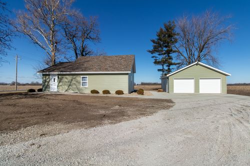 33022 E 1900 North Rd, Colfax, IL, 61728-9331 | Card Image