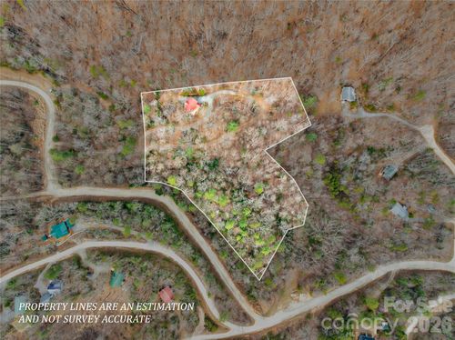 184 Deep Woods Ln, Saluda, NC, 28773-0180 | Card Image