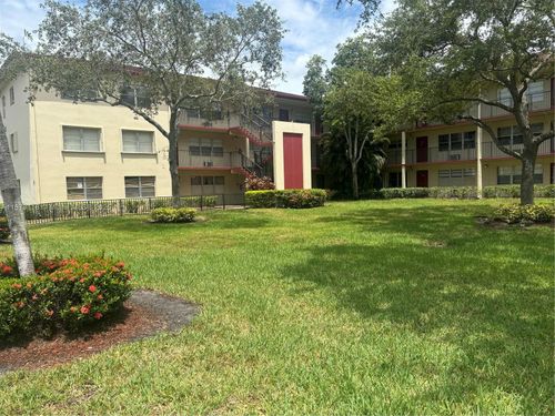 apt-101n-151 134th Way, Pembroke Pines, FL, 33027-1656 | Card Image