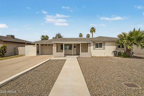 210 E El Camino Dr, Phoenix, AZ, 85020-3516 | Card Image