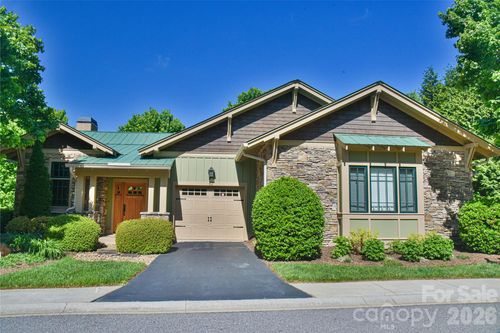 52-52 Mandolin Dr, Black Mountain, NC, 28711-3848 | Card Image