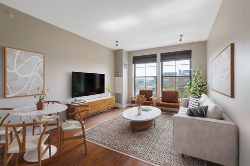 b605-15 Waltham St, Boston, MA, 02118-2174 | Card Image