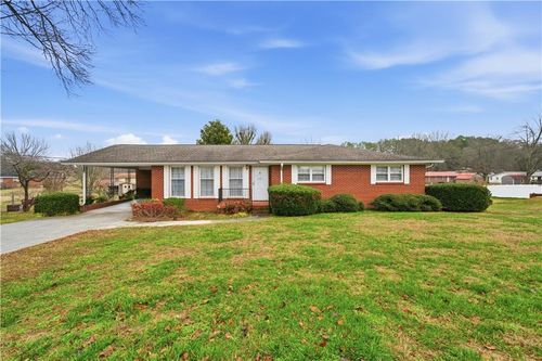 111 Mckenzie St, Adairsville, GA, 30103-2931 | Card Image