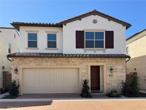 226 Maricopa, Irvine, CA, 92618-3565 | Card Image