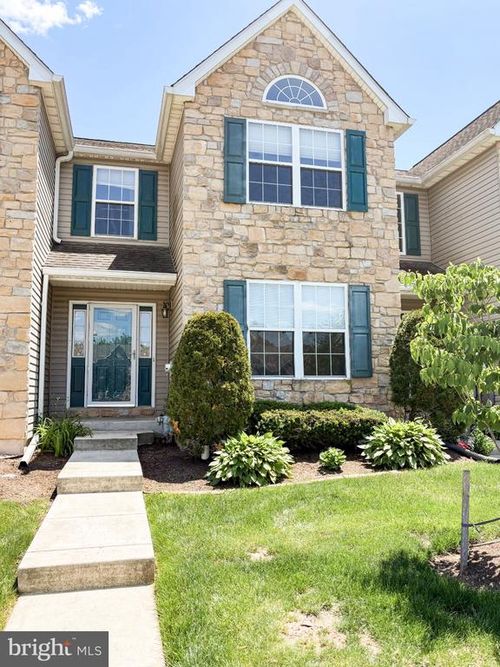 180 Deer Run Ct, ROYERSFORD, PA, 19468-1443 | Card Image