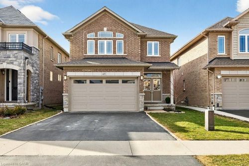 49 Narbonne Crescent, Stoney Creek, ON, L8J0J7 | Card Image