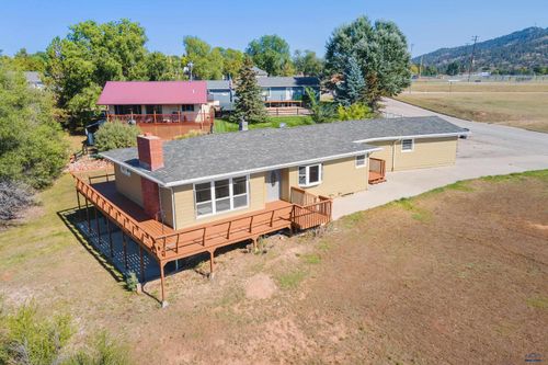 806 S 14th St, Hot Springs, SD, 57747-2760 | Card Image