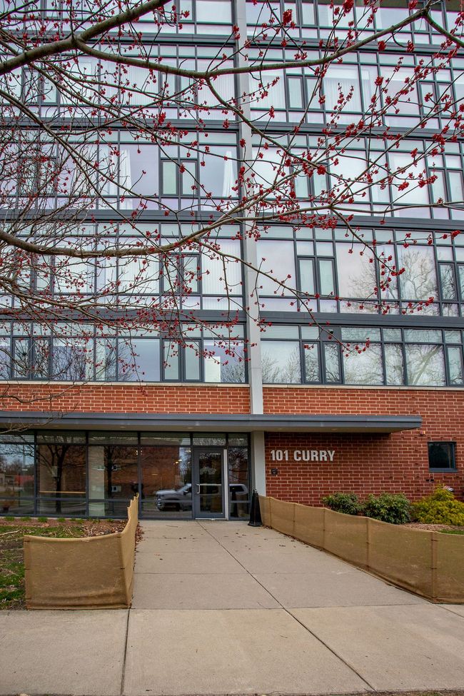 UNIT-424 - 101 Curry Ave, Condo with 2 bedrooms, 2 bathrooms and null parking in Royal Oak MI | Image 48
