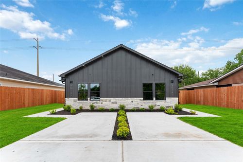 9514 Ashville Dr, Houston, TX, 77051-3208 | Card Image
