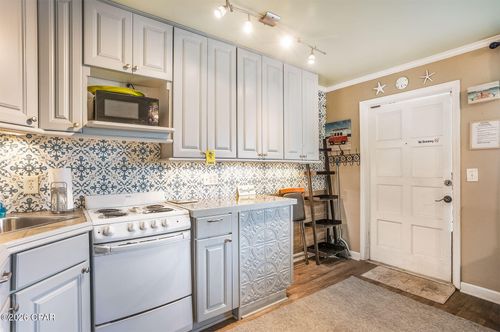 19-8000 Surf Dr, Panama City Beach, FL, 32408-7515 | Card Image