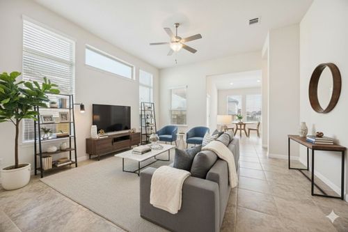 19201 Quebrada Dr, Pflugerville, TX, 78660-4468 | Card Image