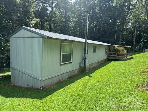 1910 Nc 65 Hwy E, Walnut Cove, NC, 27052-6006 | Card Image