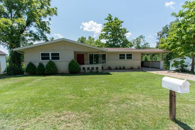 610 W Newman Avenue, House other with 3 bedrooms, 2 bathrooms and null parking in Harrison AR | Image 2