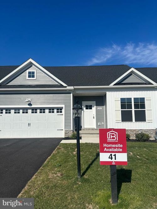 41-256 Ridge View Ln, HANOVER, PA, 17331-7465 | Card Image