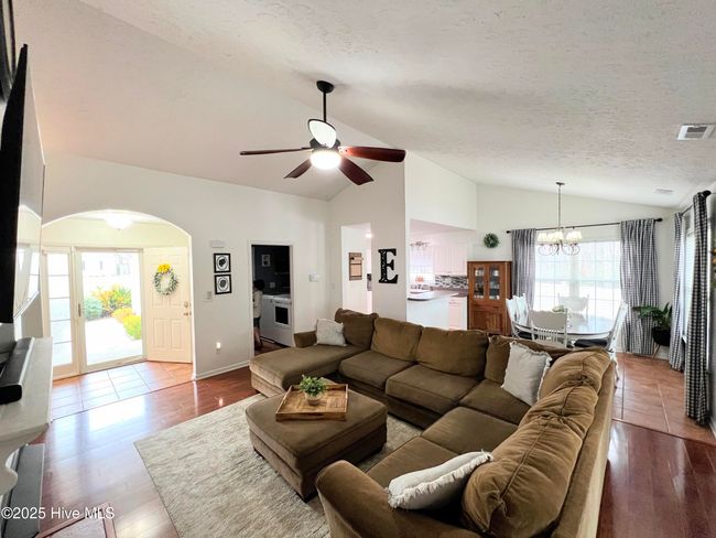 205 Cherry Blossom Ln, House other with 4 bedrooms, 2 bathrooms and 2 parking in Havelock NC | Image 14