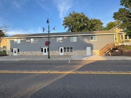 unit-b-128 S Washington St, Saint Croix Falls, WI, 54024-4414 | Card Image
