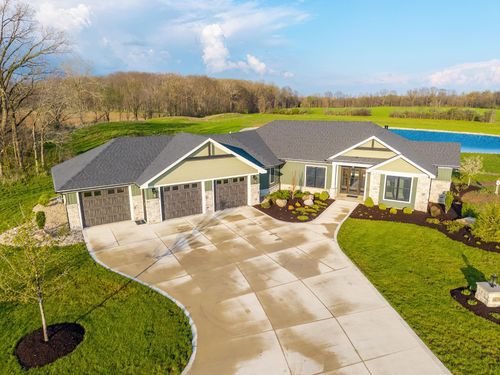 16797 Zubrick Road, Roanoke, IN, 46783 | Card Image