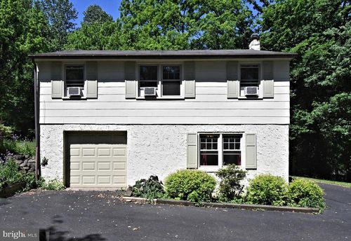 265 Windy Bush Rd, NEW HOPE, PA, 18938 | Card Image