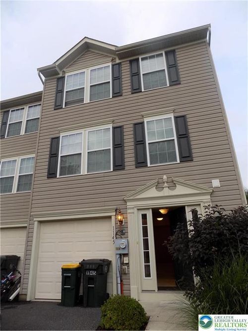 75-1145 Sparrow Way, Breinigsville, PA, 18031-1663 | Card Image