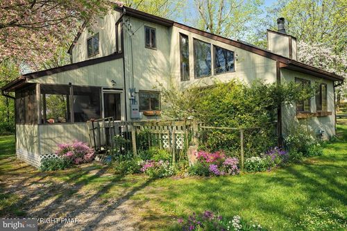 1119 Cranberry Dr, Bushkill, PA, 18324 | Card Image