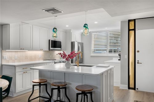 apt-h106-1825 Tarpon Ln, Vero Beach, FL, 32960-4207 | Card Image