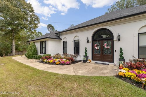 49 Canebrake Boulevard, Hattiesburg, MS, 39402 | Card Image