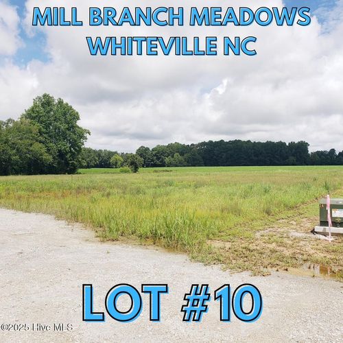 104 Mill St, Whiteville, NC, 28472-4722 | Card Image