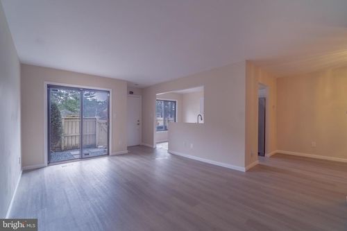 9416 Penshurst Ct, GAITHERSBURG, MD, 20886-4044 | Card Image