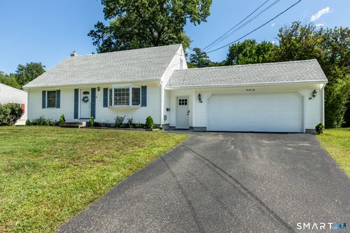 26 Glenwood St, Enfield, CT, 06082-2715 | Card Image