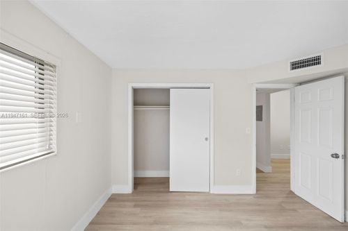 apt-32-1310 W 29th St, Hialeah, FL, 33012-5696 | Card Image