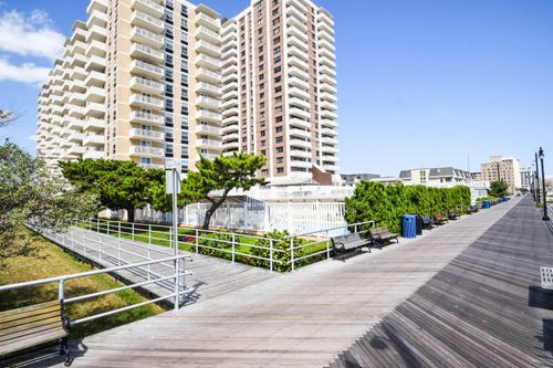 apt-806-101 S Plaza Pl, Atlantic City, NJ, 08401-5636 | Card Image