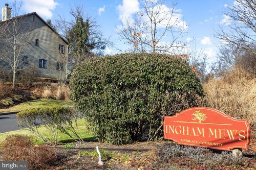 64 Parchment Dr, NEW HOPE, PA, 18938-1038 | Card Image