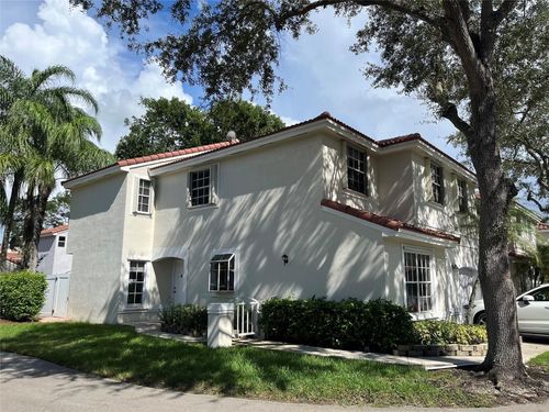 959 Azure Ln, Weston, FL, 33326-3902 | Card Image