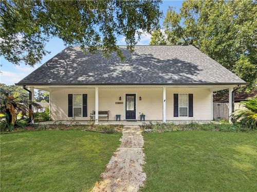 701 Pearl St, Slidell, LA, 70461-3852 | Card Image