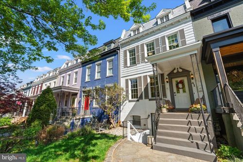 41 V St Nw, WASHINGTON, DC, 20001-1012 | Card Image